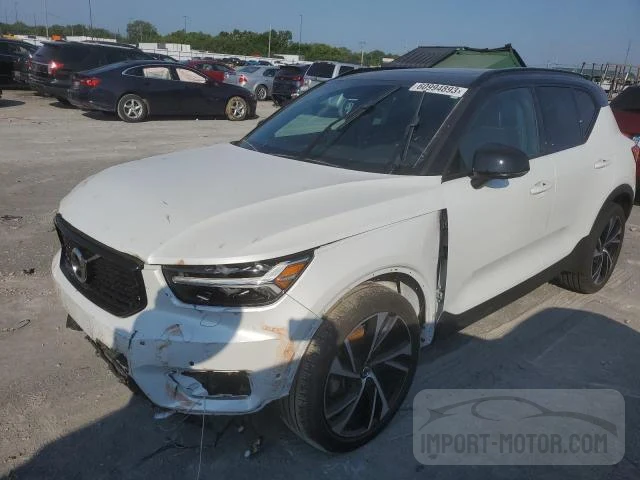 2022 Volvo XC40