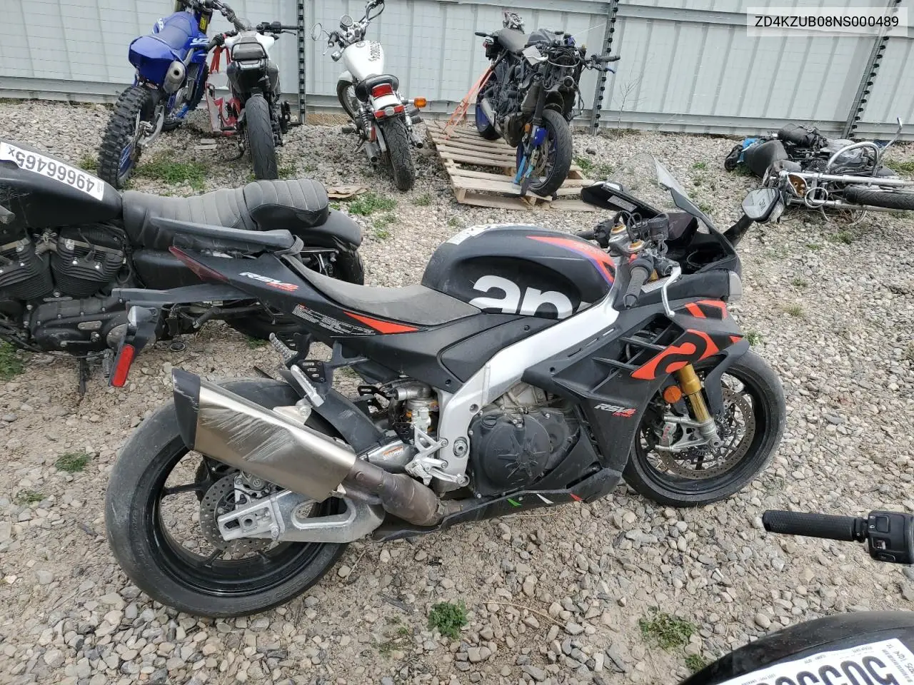 2022 Aprilia tuono