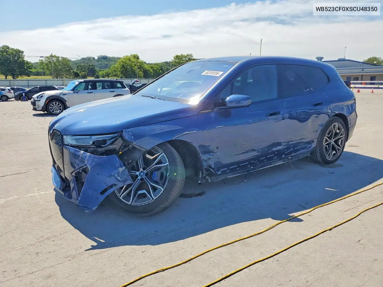 2025 BMW iX