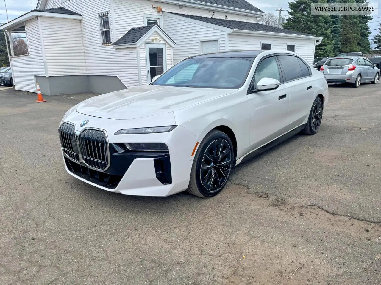 2023 BMW i7