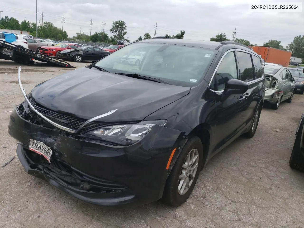2020 Chrysler Voyager