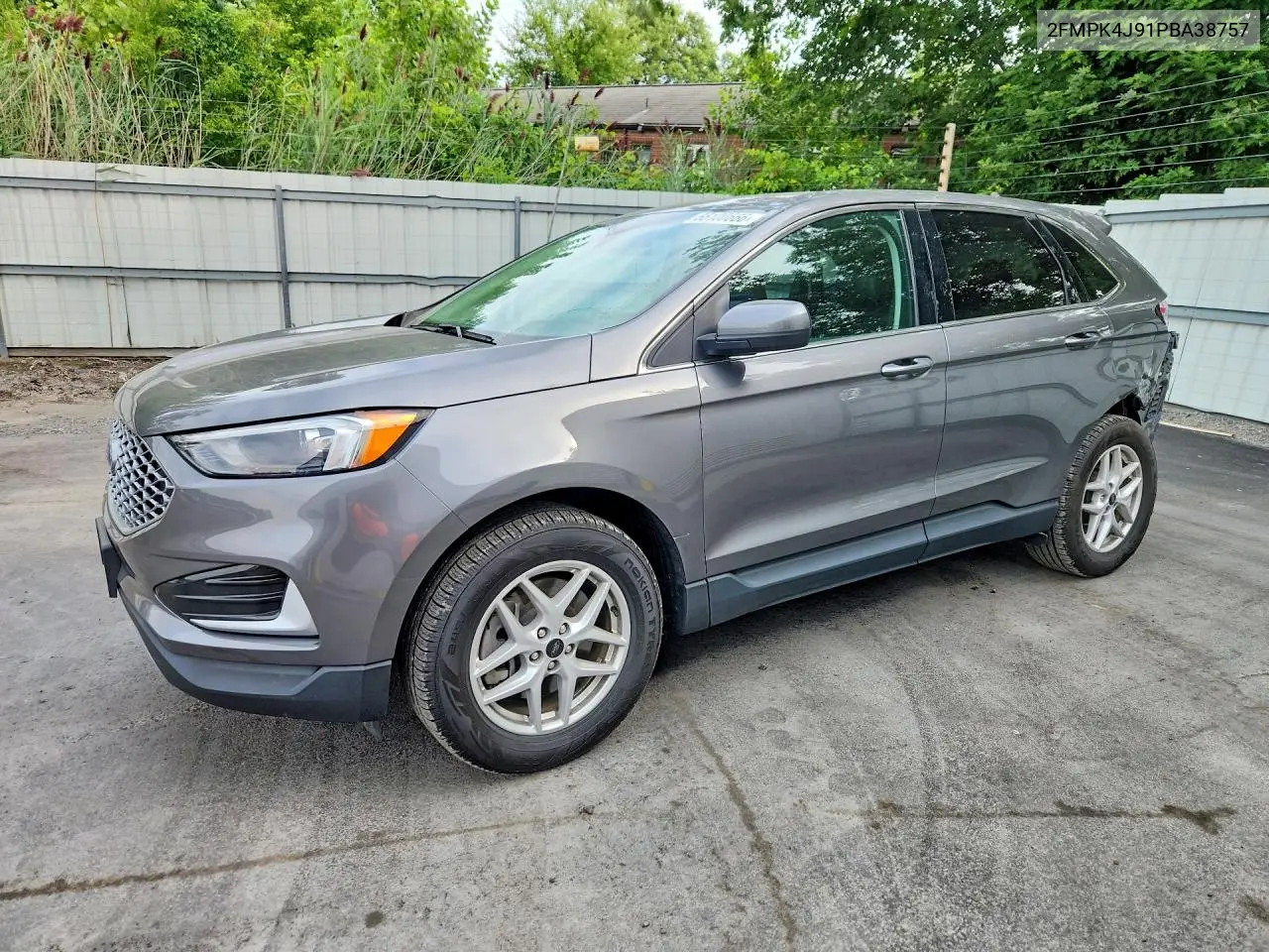 2023 Ford Edge