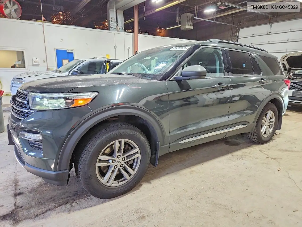 2021 Ford Explorer