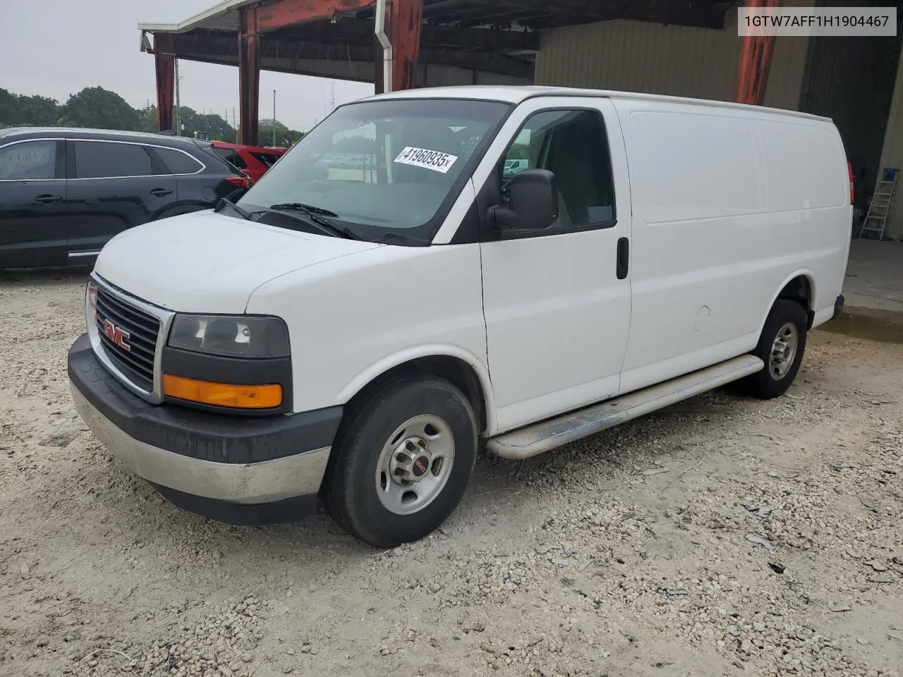 2017 GMC Savana