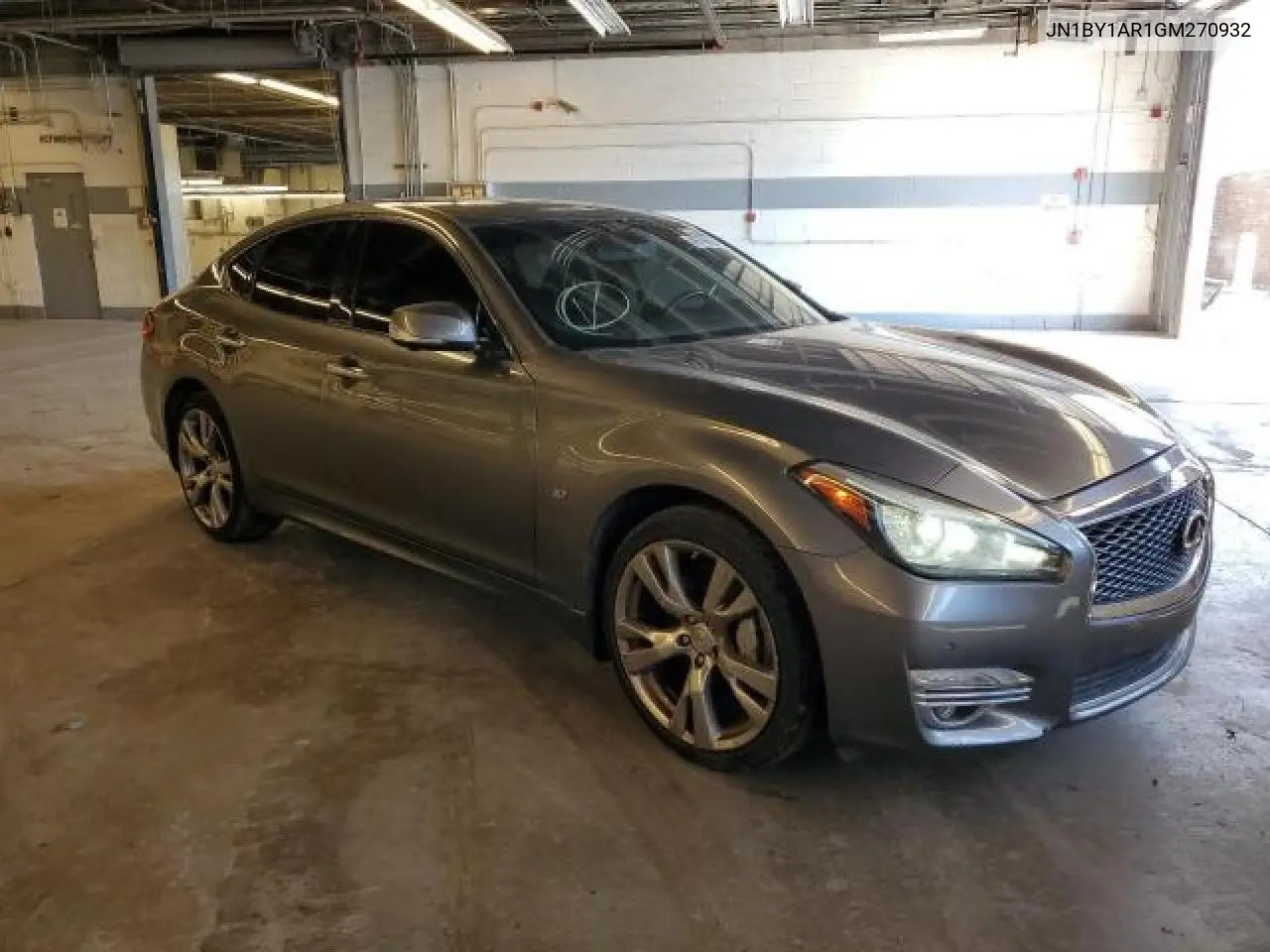 2016 Infiniti Q70