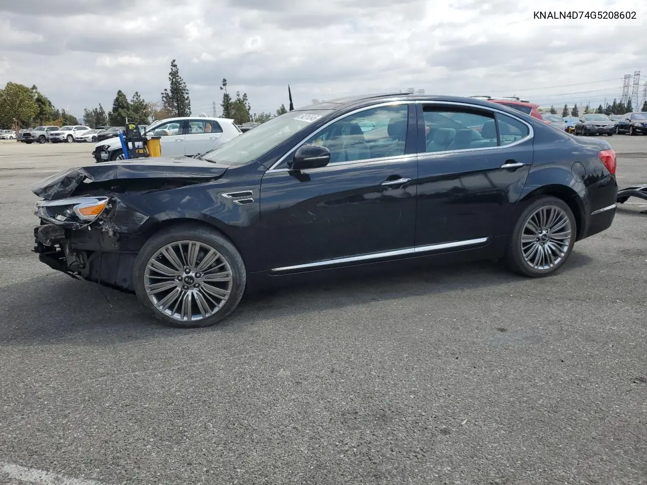 2016 Kia Cadenza