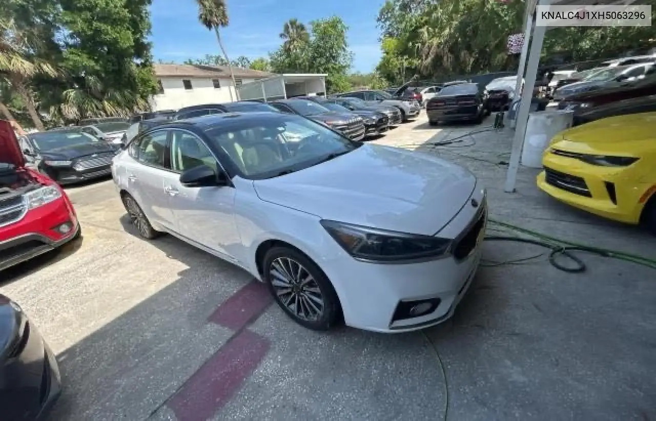 2017 Kia Cadenza