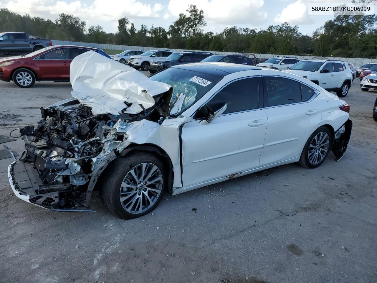2019 Lexus ES