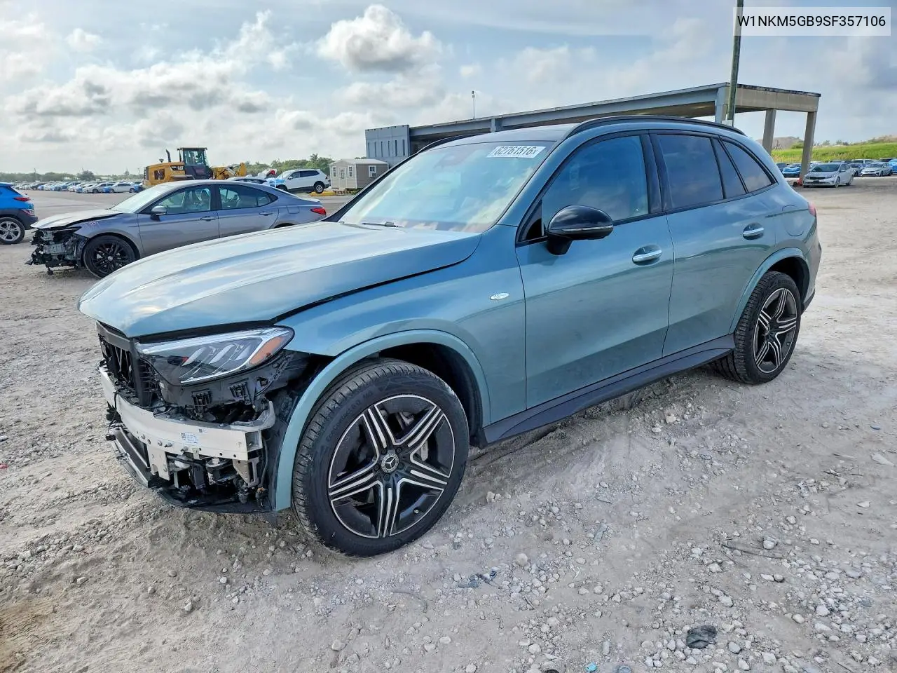 2025 Mercedes-Benz GLC