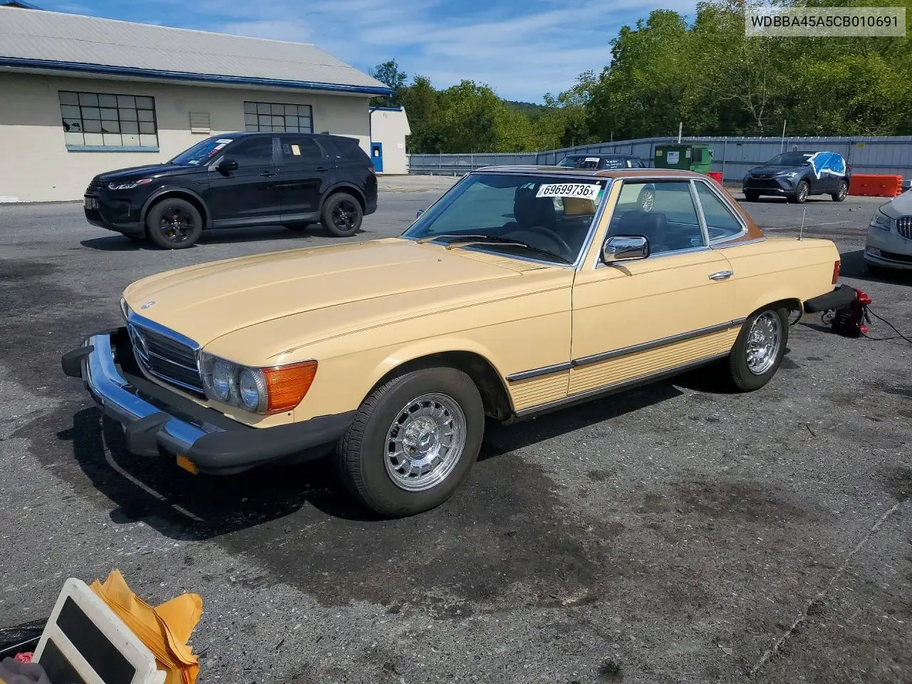 2020 Mercedes-Benz W114