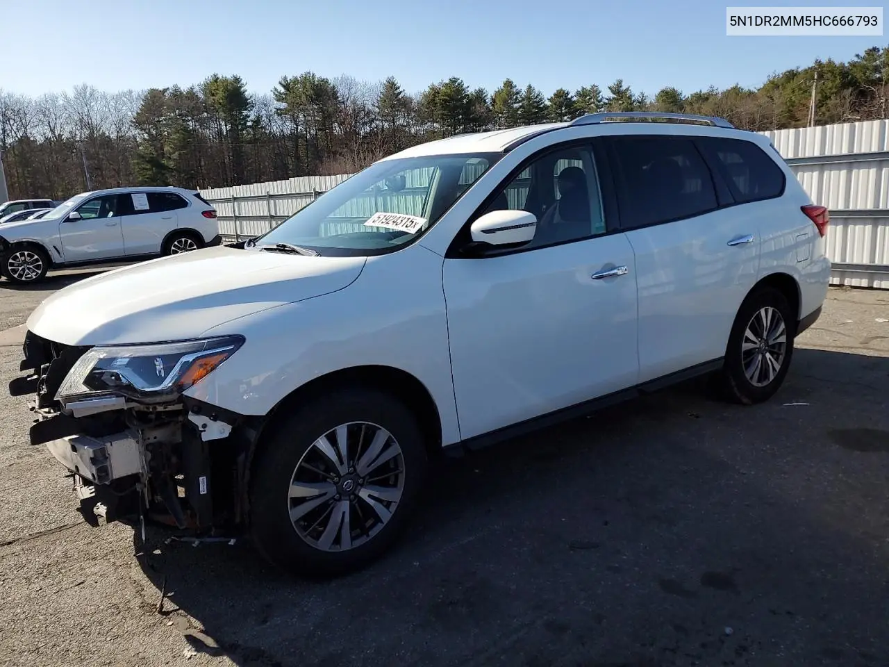 2017 Nissan Pathfinder