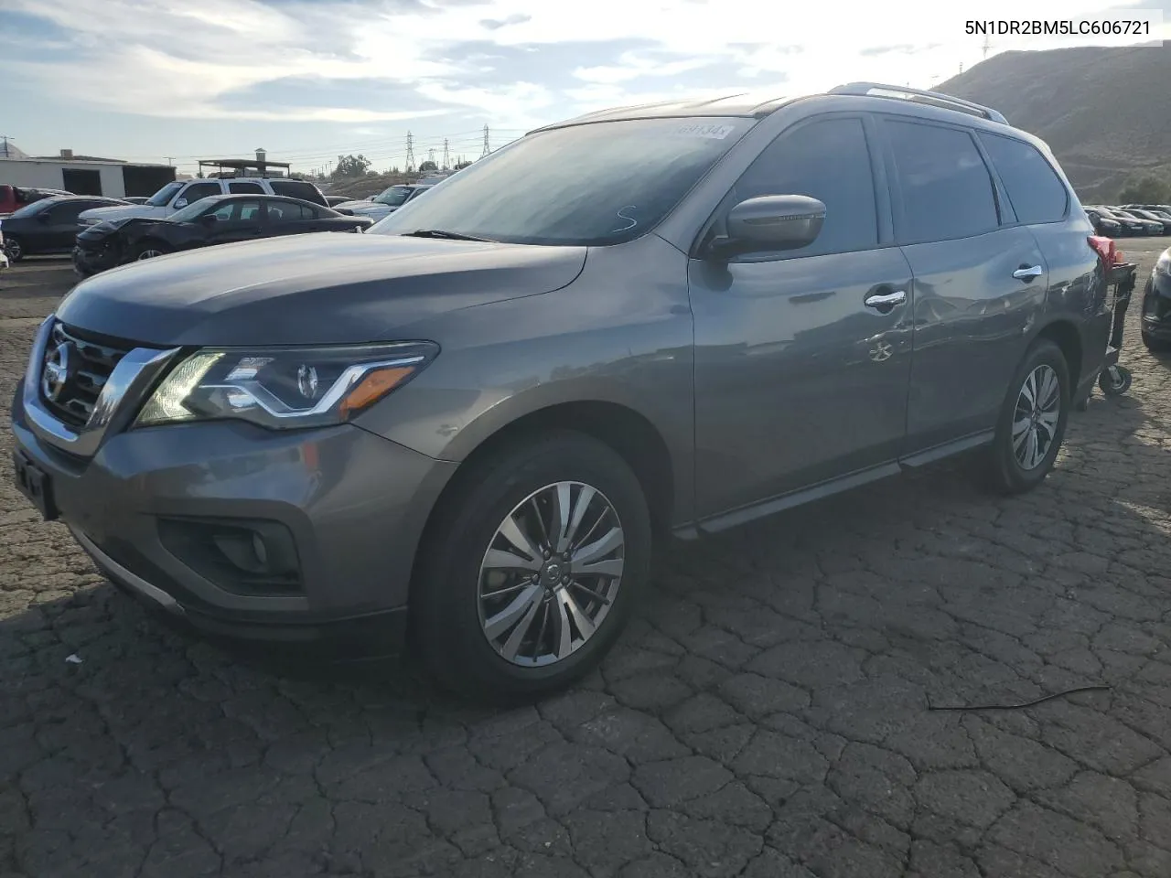 2020 Nissan Pathfinder