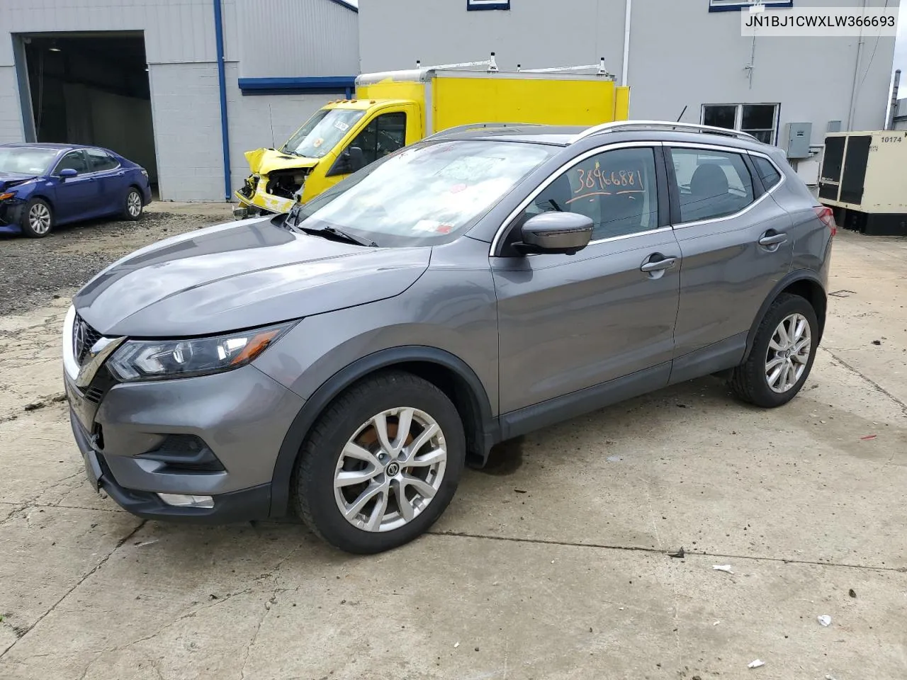 2020 Nissan Rogue