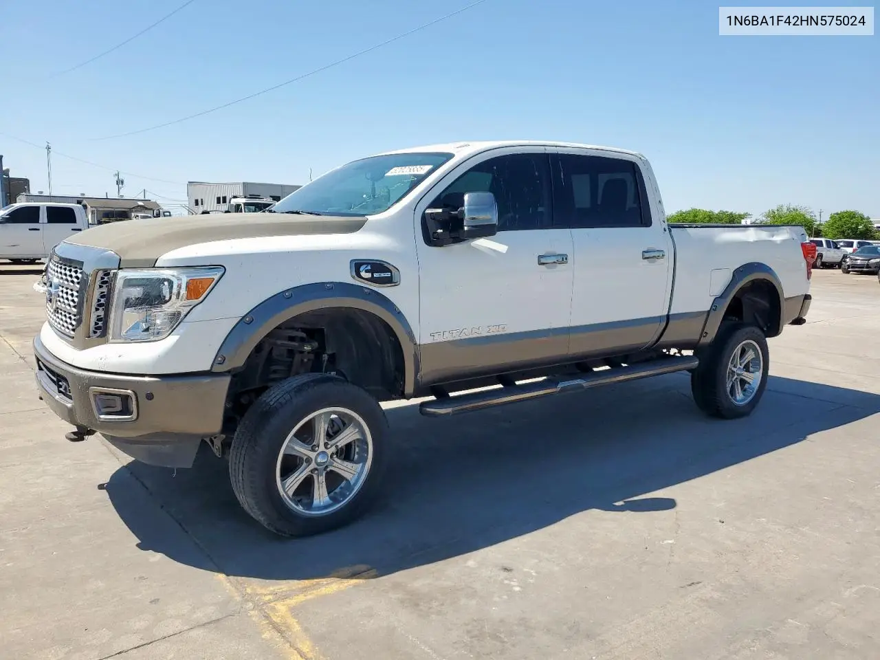 2017 Nissan Titan