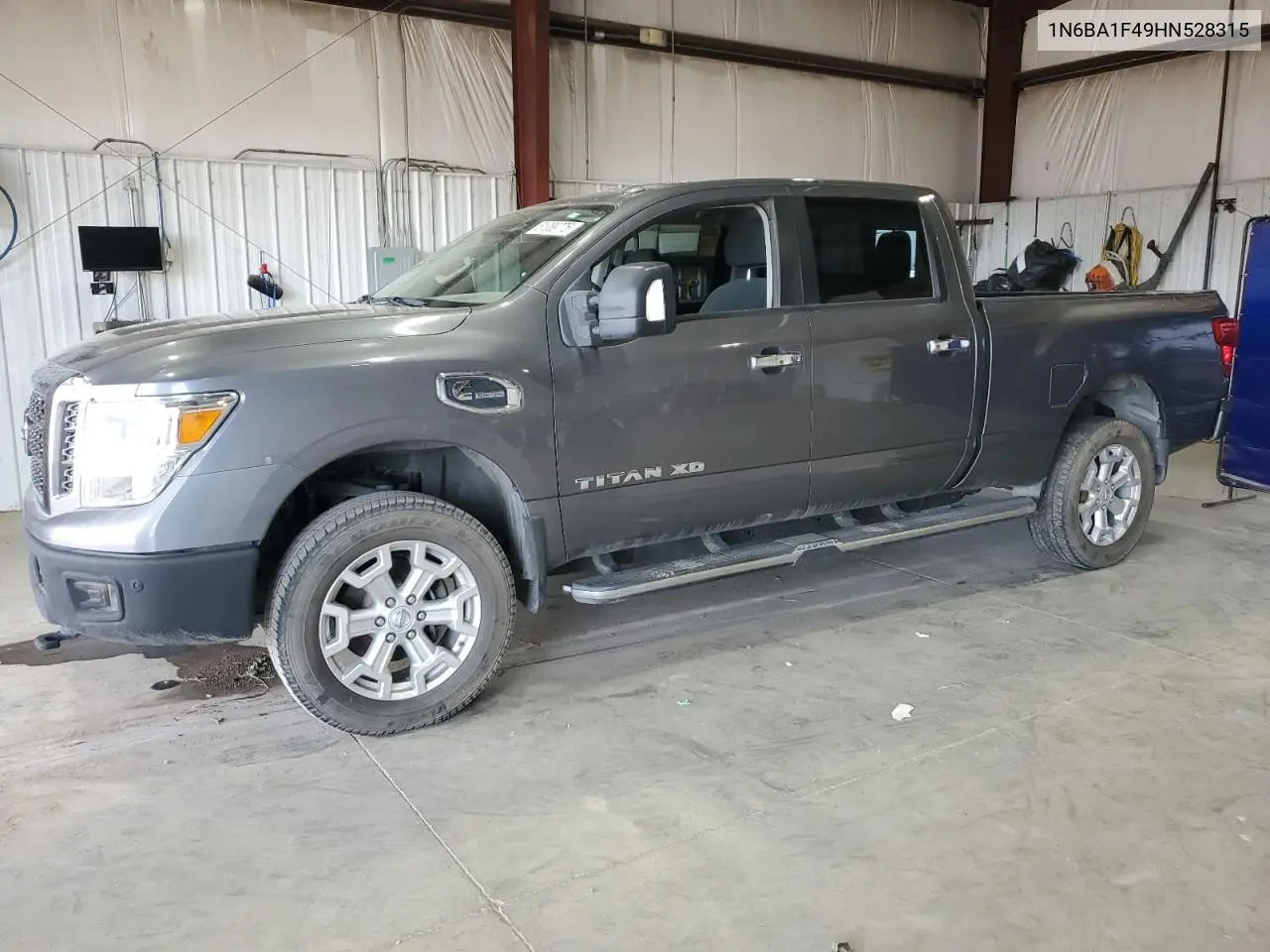 2017 Nissan Titan