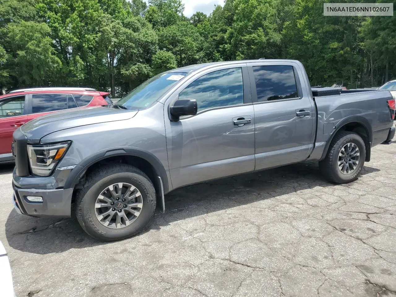 2022 Nissan Titan