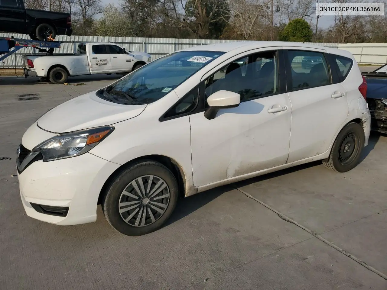 2019 Nissan Versa