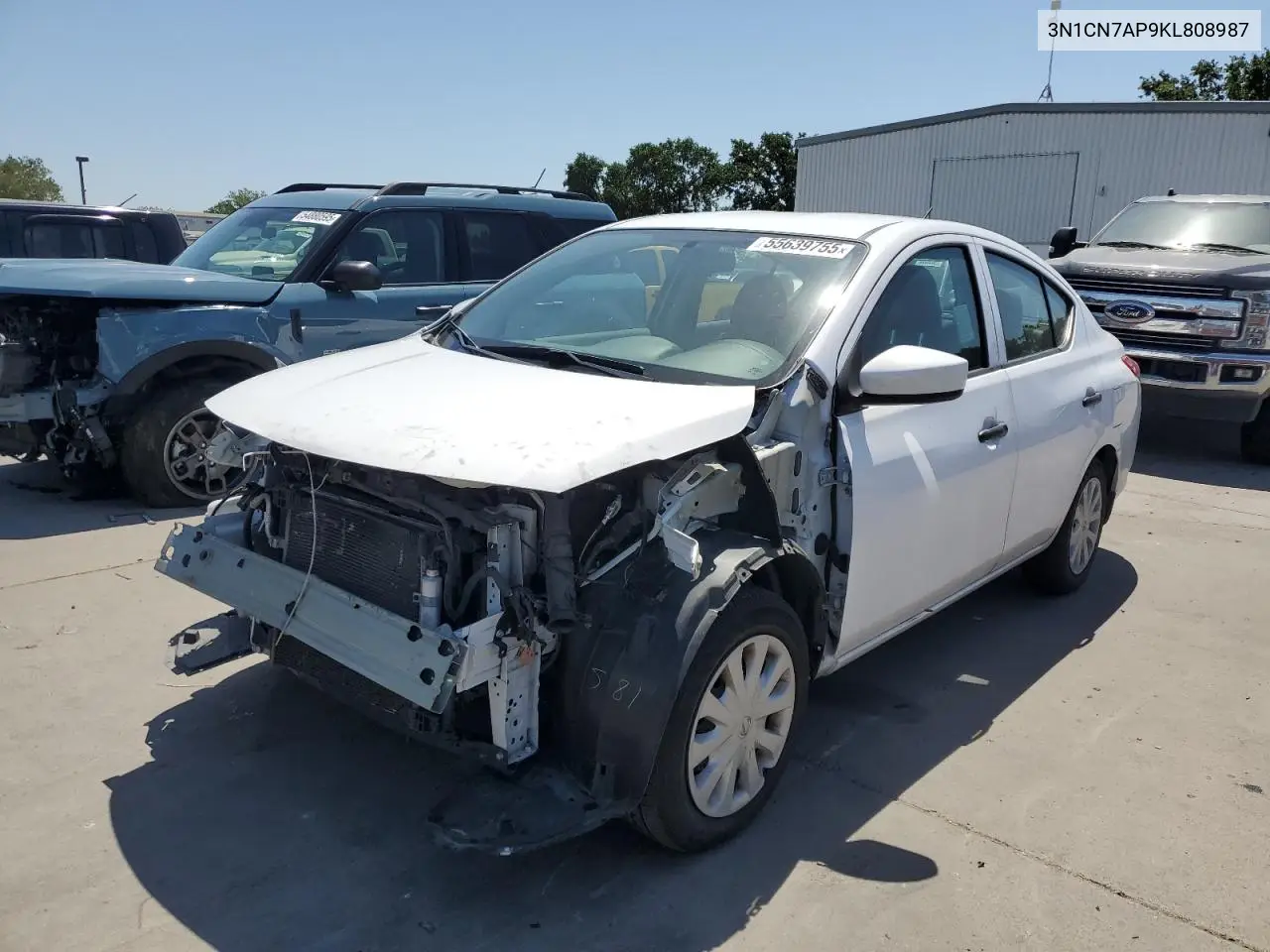 2019 Nissan Versa