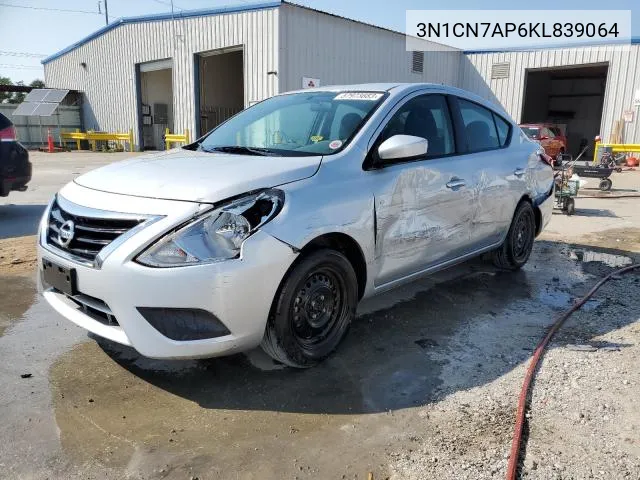 2019 Nissan Versa