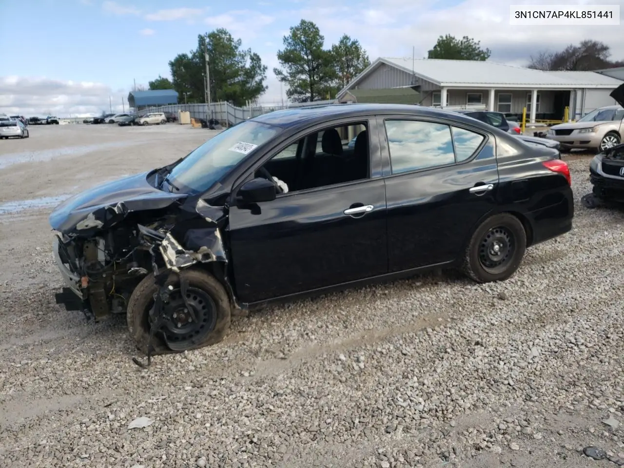 2019 Nissan Versa