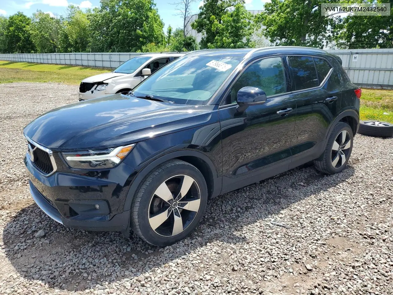 2021 Volvo XC40