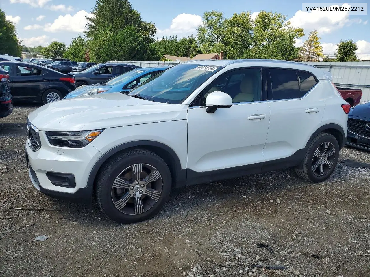 2021 Volvo XC40