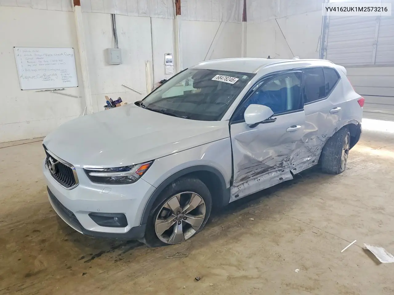 2021 Volvo XC40