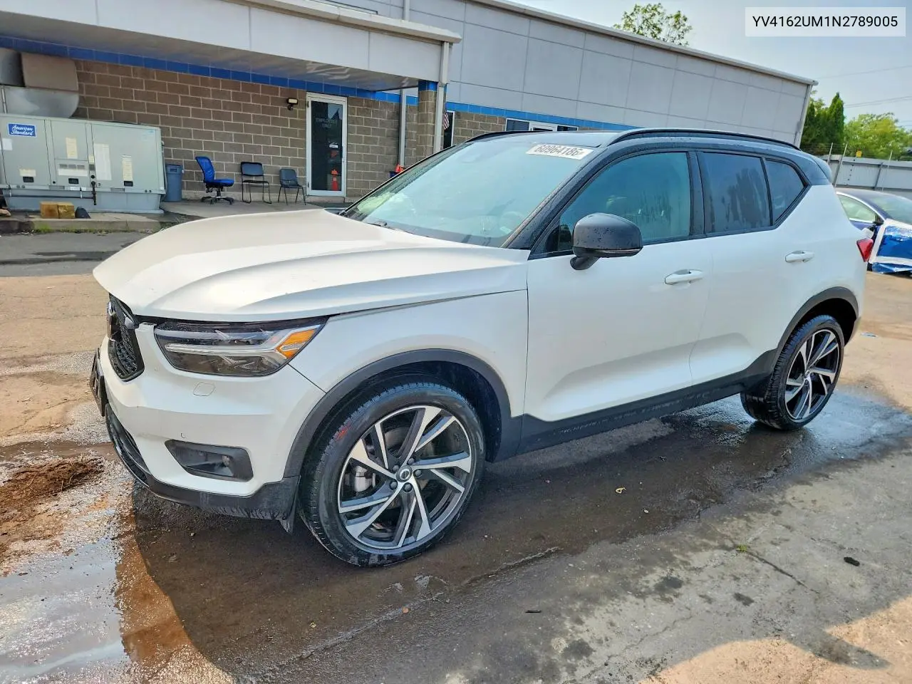 2022 Volvo XC40