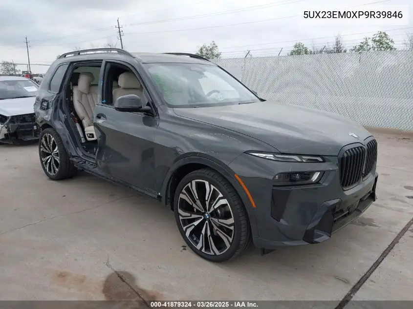 2023 BMW X7