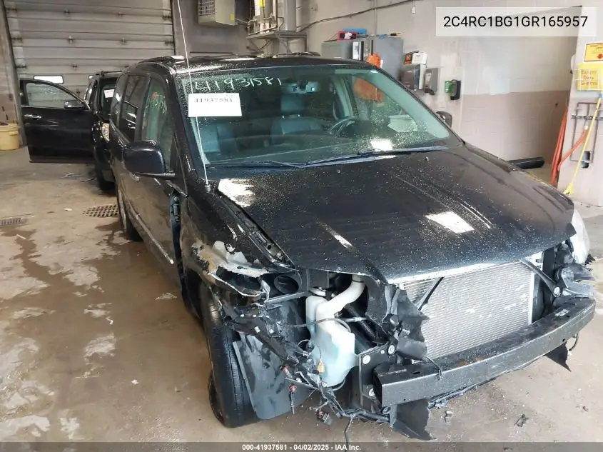 2016 Chrysler Town & Country