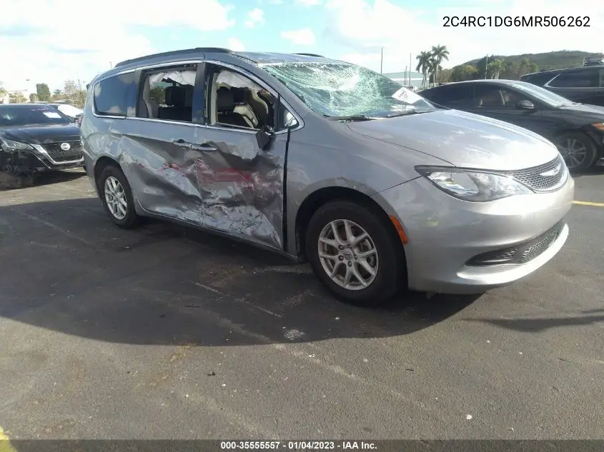 2021 Chrysler Voyager