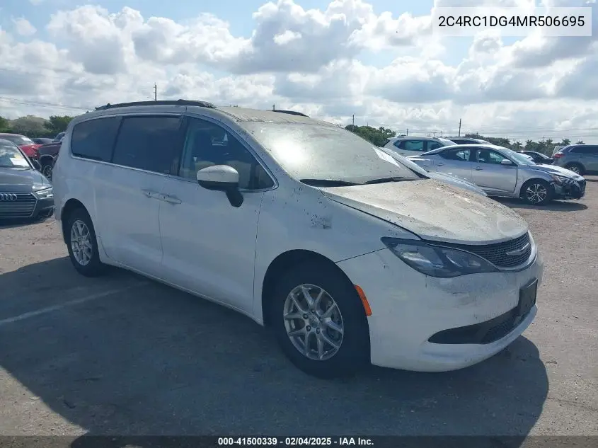 2021 Chrysler Voyager