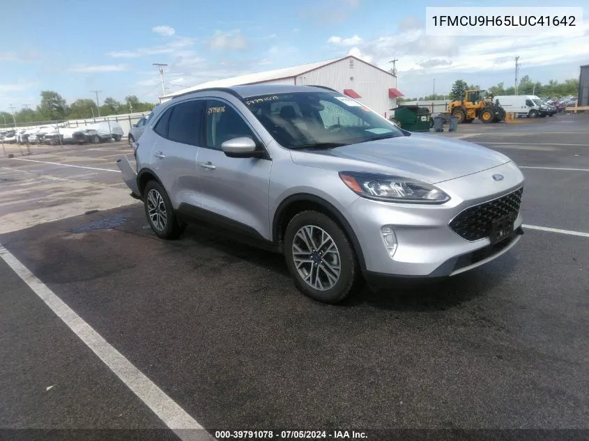 2020 Ford Escape