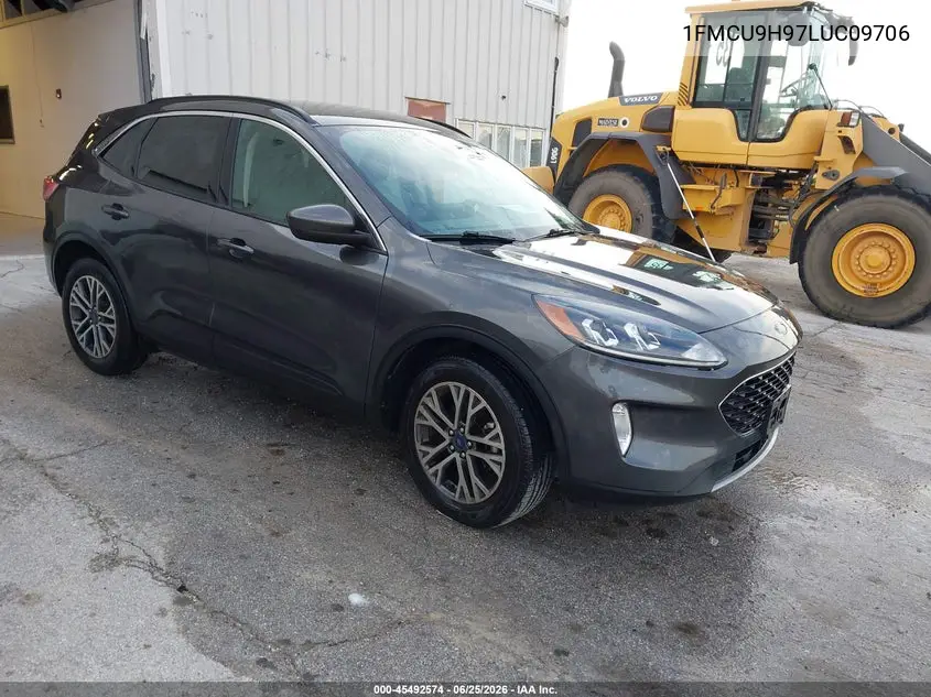 2020 Ford Escape
