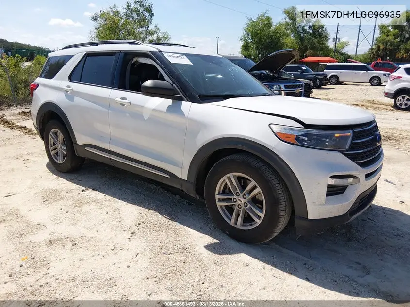 2020 Ford Explorer