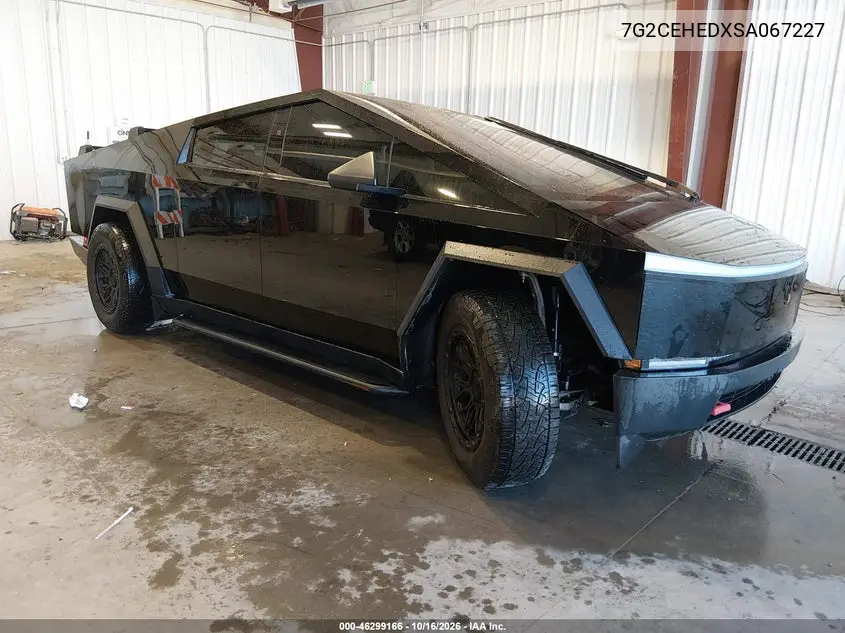 2025 Tesla Cybertruck