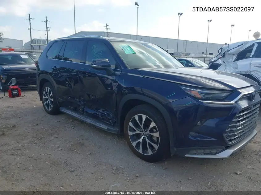 2025 Toyota Highlander