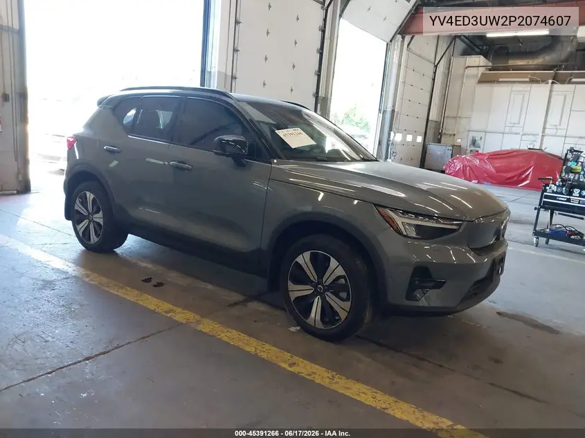 2023 Volvo XC40
