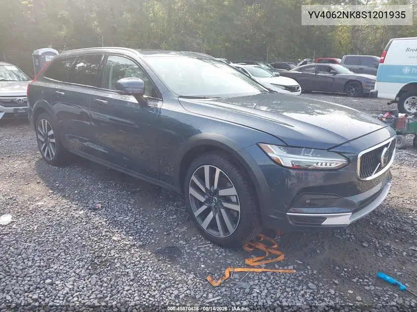 2025 Volvo V90 Cross Country