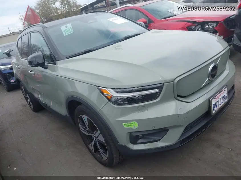2021 Volvo XC40