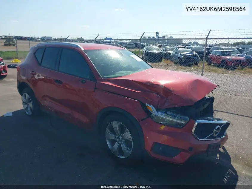 2021 Volvo XC40