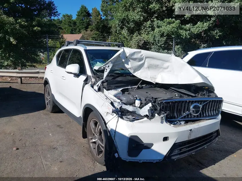 2023 Volvo XC40