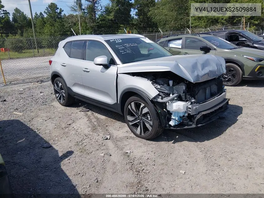 2025 Volvo XC40